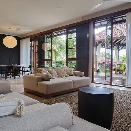 Mumbul Villas Nusa Dua  Exteriör bild